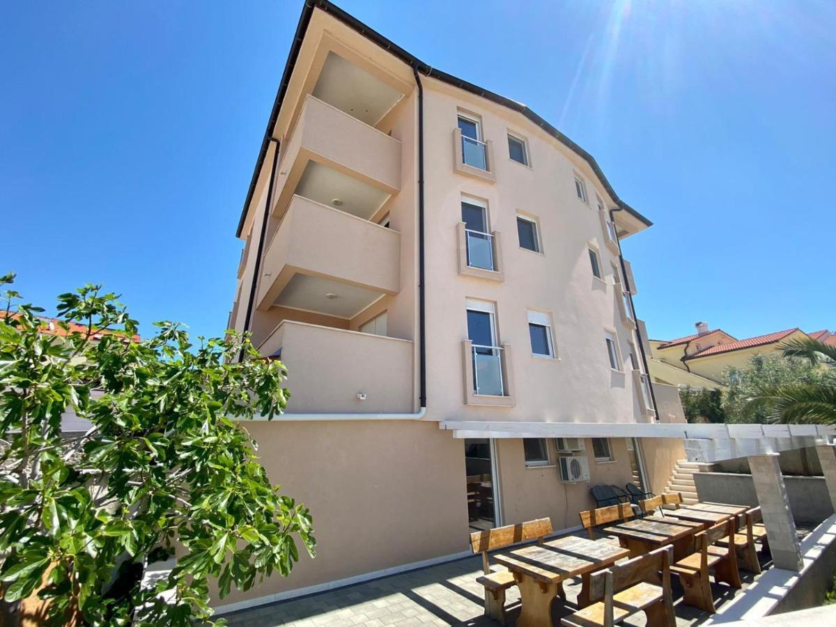 Ferienwohnung Atrium Novalja Exterior foto